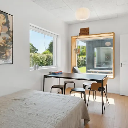 3 Bedroom Cozy In Holiday home Borkop